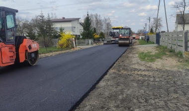 Dobry postęp przebudowy drogi powiatowej nr 4545 E Lutut&oacute;w &ndash; Świątkowice