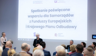 Spotkanie minister funduszy i polityki regionalnej oraz wojewody z samorządowcami