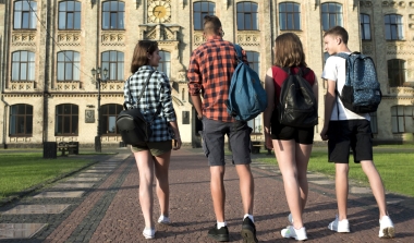 Zapraszamy do naszych szk&oacute;ł! 